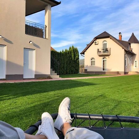 Aria apartmani Vrdnik Bagian luar foto