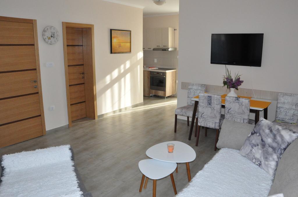 Aria apartmani Vrdnik Bagian luar foto