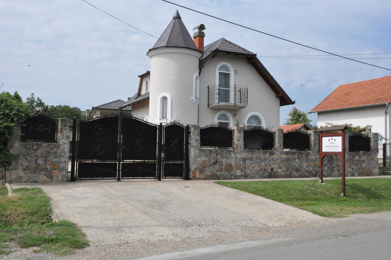 Aria apartmani Vrdnik Bagian luar foto